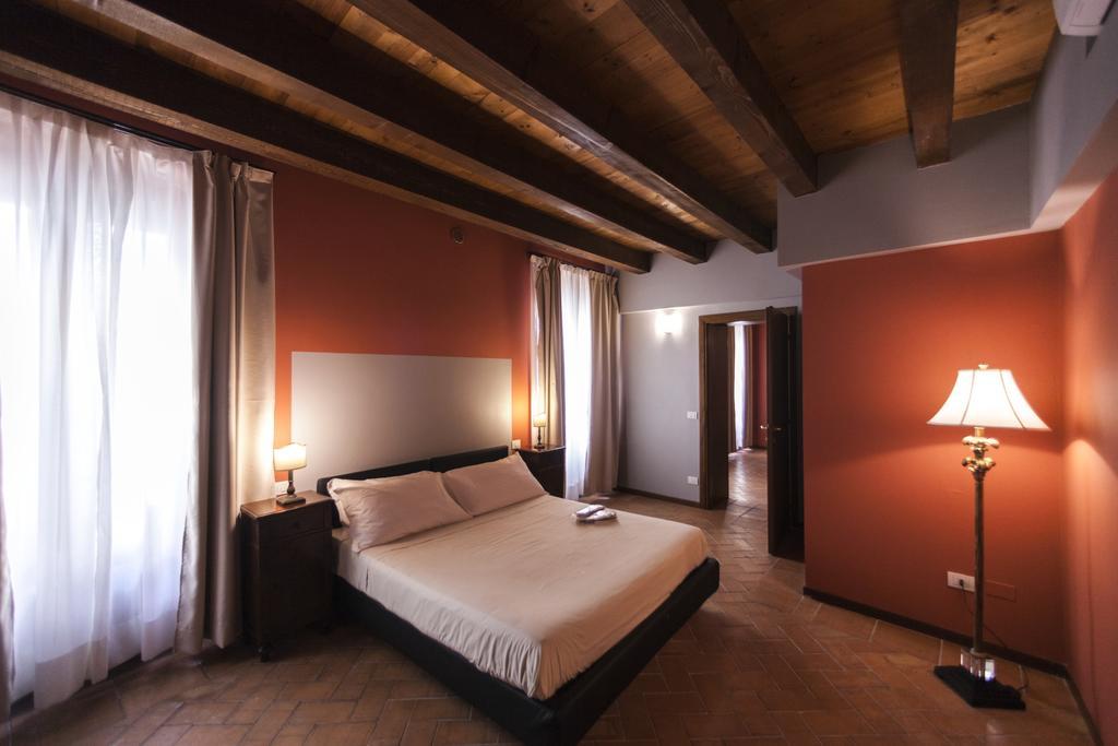 Osteria Luxury Apartments Peschiera del Garda Exteriör bild